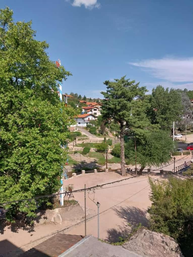Cucu Haus Hostel La Cumbrecita Luaran gambar