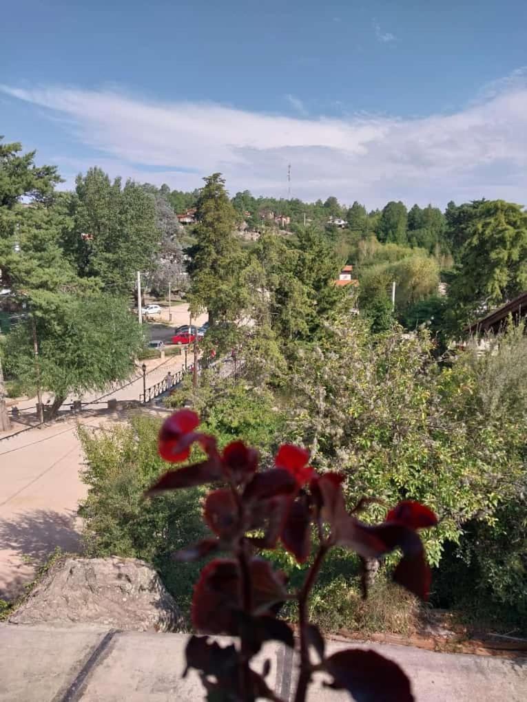 Cucu Haus Hostel La Cumbrecita Luaran gambar