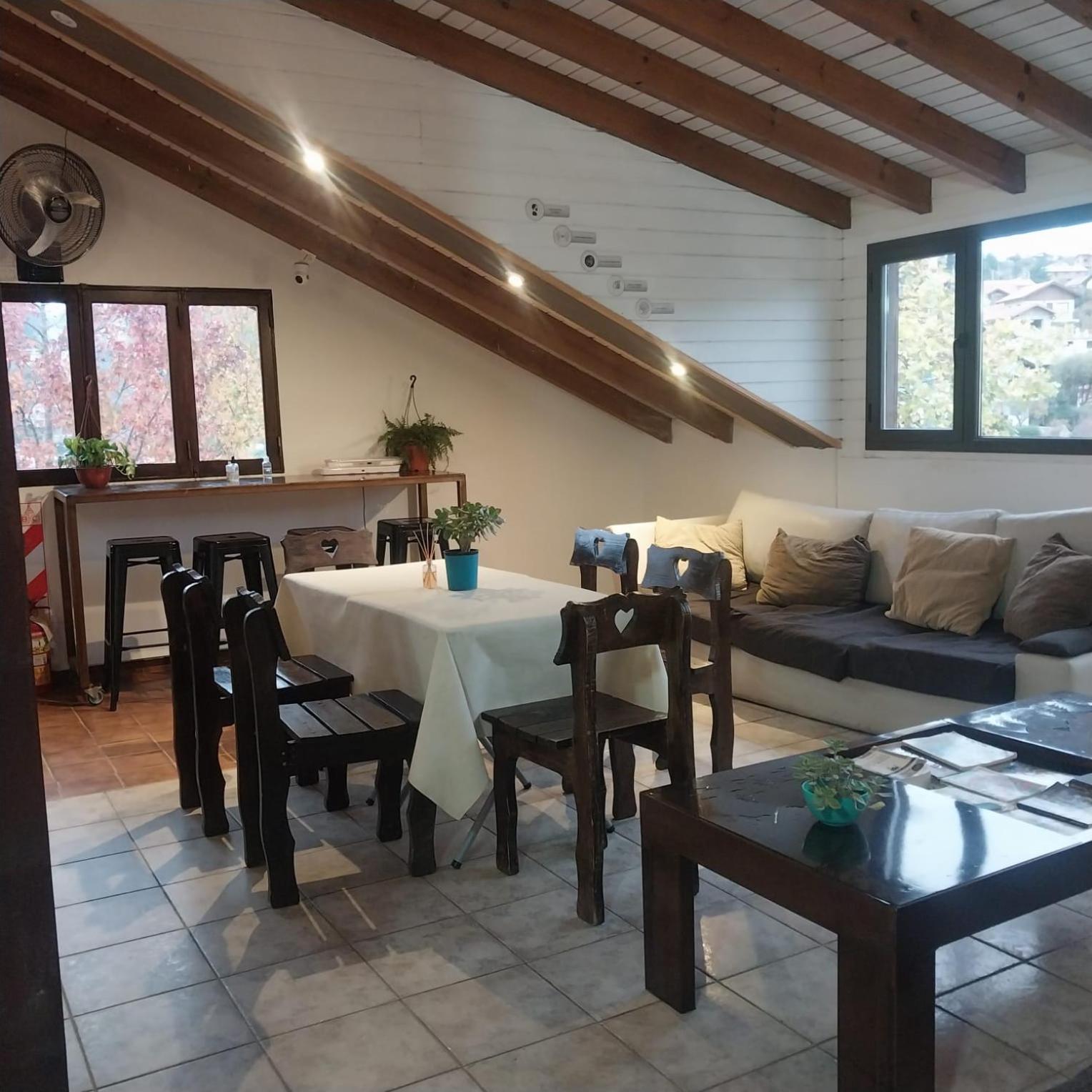Cucu Haus Hostel La Cumbrecita Luaran gambar